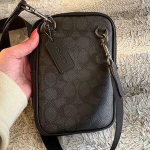 Coach Men's Gray/Black Signature Crossbody Belt Bag